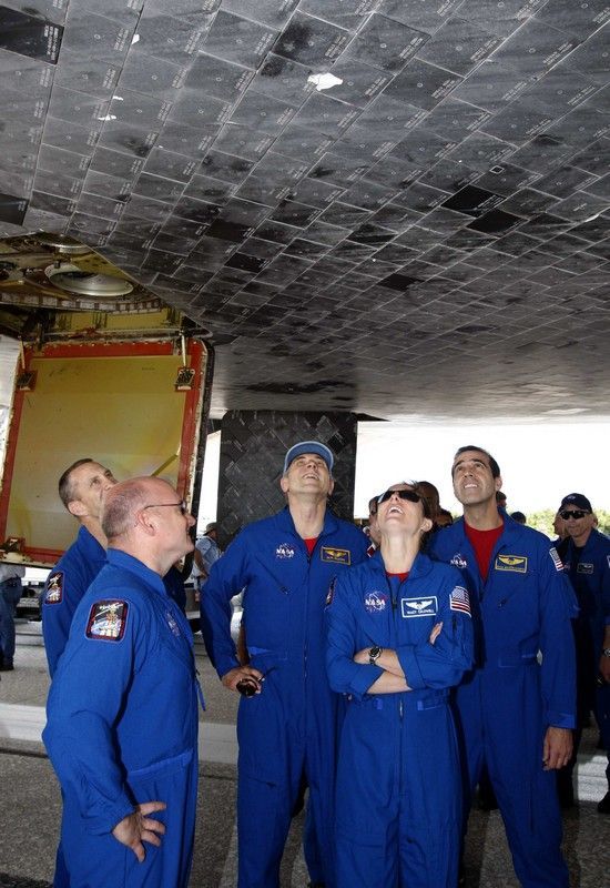 Endeavour přistál