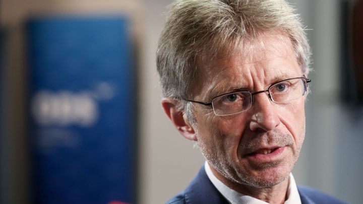 Závislost na nedemokratické zemi je smrtící a přináší nesvobodu, varoval Vystrčil