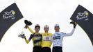 Jonas Vingegaard, Tadej Pogačar a Florian Lipowitz na stupních vítězů Tour de France 2025