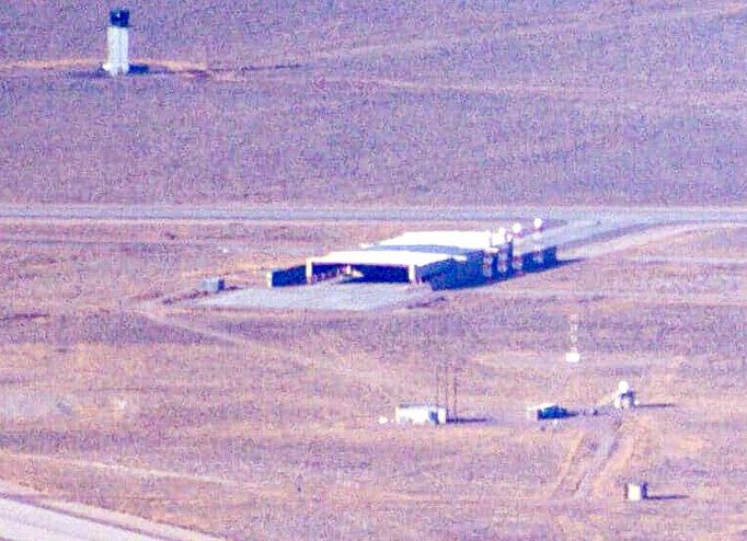 Oblast 51 je tajná vojenská základna v Nevadě, USA. Slouží k testování pokročilých letadel a je předmětem mnoha konspiračních teorií o UFO.