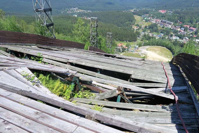 Mamutí můstek K185 (zde se propadla rolba do bubnu )