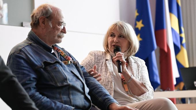 Eliška Balzerová s Pavlem Novým na zlínském festivalu vzpomínali, jak spolupracovali s Karlem Kachyňou.