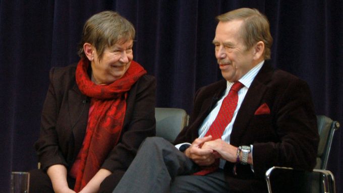 Zdena Tominová s Václavem Havlem v roce 2008.