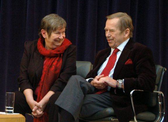 Zdena Tominová s Václavem Havlem v roce 2008.