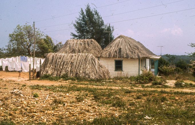 Fotografie Kuby, kterou pořídil Petr Levínský během pobytového zájezdu, jenž organizovala tehdejší Cestovní kancelář mládeže na jaře v roce 1989.