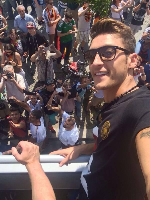 Selfies Němců vracejících se z MS domů