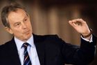Britští voliči tvrdě ztrestali Blaira