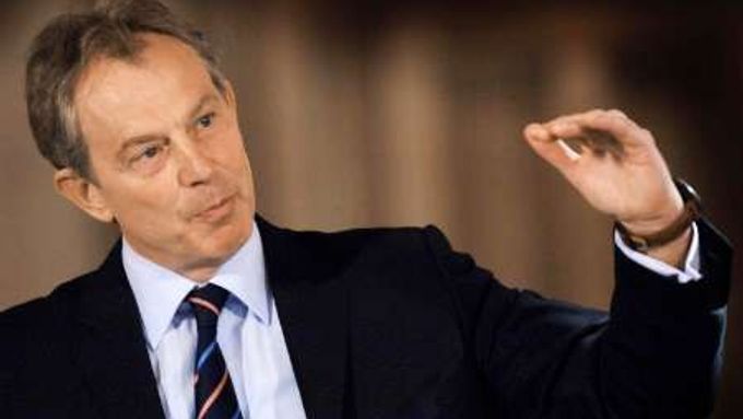 V Iráku zůstaneme i v roce 2008. Dokud tam budeme vítáni a dokud tam budeme mít co na práci, prohlásil premiér Blair.