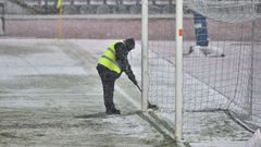 Fotbalové utkání 19. kola první ligy mezi Duklou a Spartou odložil sníh