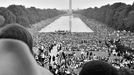 Davy lidí kolem během protestního Pochodu na Washington v roce 1963, během něhož vystoupil se slavný proslovem Martin Luther King.