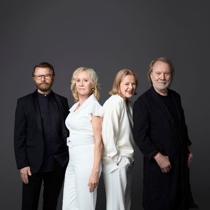 Björn Ulvaeus, Agnetha Fältskogová, Anni-Frid Lyngstadová a Benny Andersson ze skupiny ABBA v roce 2021, kdy vydali comebackové album Voyage.