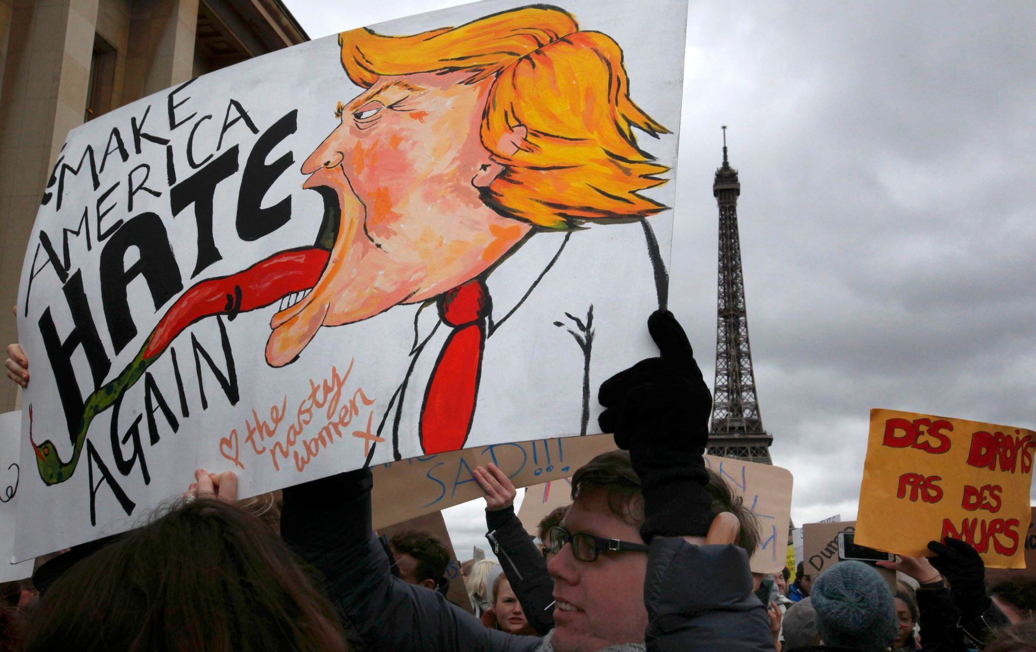 Protesty proti Donaldu Trumpovi v Paříži 4. února.
