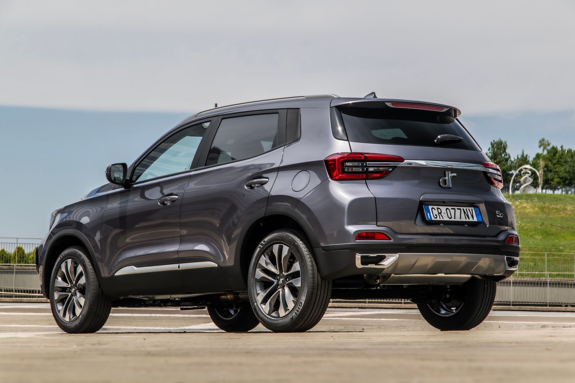 DR Automobiles modely český trh
