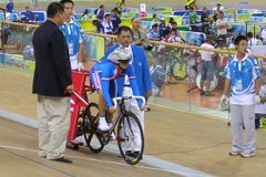 Paralympionici dál září, z velodromu mají tři medaile