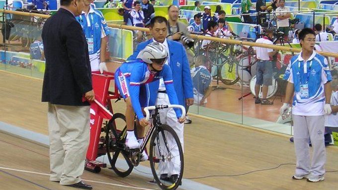 Čeští paralympionici dokázali v úterý na velodromu Lao-šan vybojovat dvě medaile.