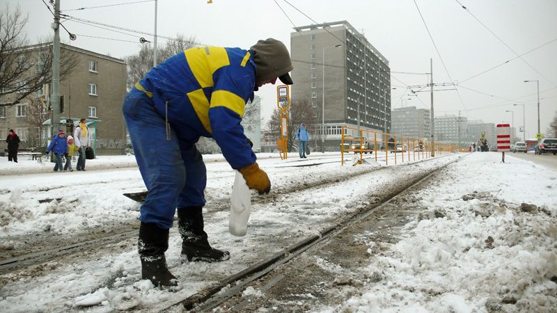 Ostrava pod sněhem - výhybkář 2