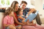 Četba dětem - rodiče - rodina - předčítání