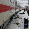 Vlak srazil v Holešovicích železničáře