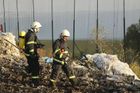 Na Brněnsku znovu hořela skládka, lidé nesměli větrat