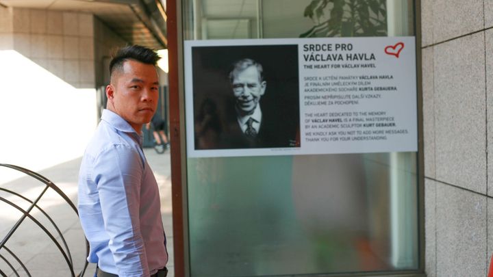 Toto jsou čeští hrdinové pandemie. Majitel banky, Vietnamec i kluk s tiskárnou