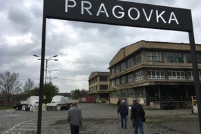 Foto: Slavnou Pragovku si prohlédlo mnoho pamětníků, většina budov půjde k zemi