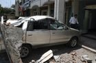 Silné zemětřesení zranilo na Bali nejméně 50 lidí