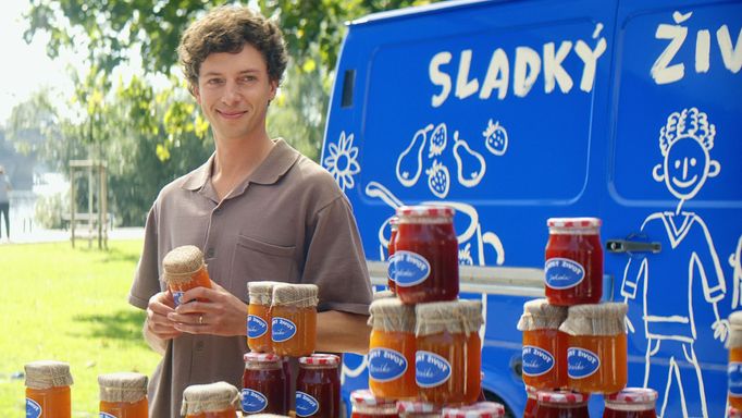 Jan Cina jako Jindřich.