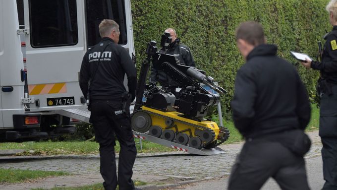 Při zatýkání Petera Madsena dánští policisté použili robota.