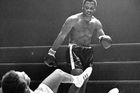 16. ÚNORA 1970 – JOE FRAZIER (24-0) vs. JIMMY ELLIS (27-5) – RTD 4. kolo: Trvalo to sedm let, ale nakonec se vše povedlo a na začátku roku 1970 se mohlo poprvé boxovat o světový pás WBC v těžké váze. Šanci dostal tehdejší král této divize Joe Frazier a Jimmy Ellis, který získal Muhammadem Alim nedobrovolně uvolněný titul WBA v roce 1967...
