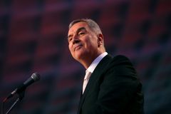 Politický matador Djukanović bude prezidentem Černé Hory, získal 54 procent hlasů