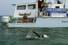V sobotu 18. srpna se Diana Nyadová - v doprovodu podpůrného týmu - znovu vydala na  přibližně 166 kilometrů dlouhou plavbu.