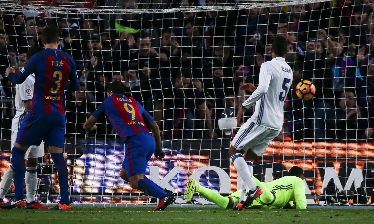 Clasico, Barcelona-Real: Luis Suárez dává gól na 1:0