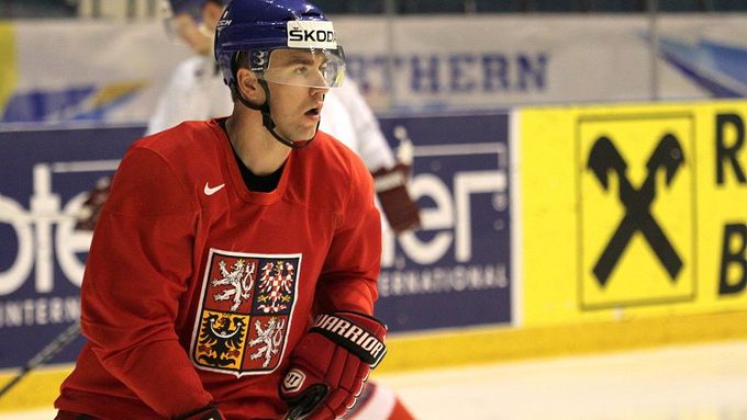 Marek Židlický odmítá roli spasitele týmu, svaz za jeho start na hokejovém šampionátu ale zaplatí až milion korun.