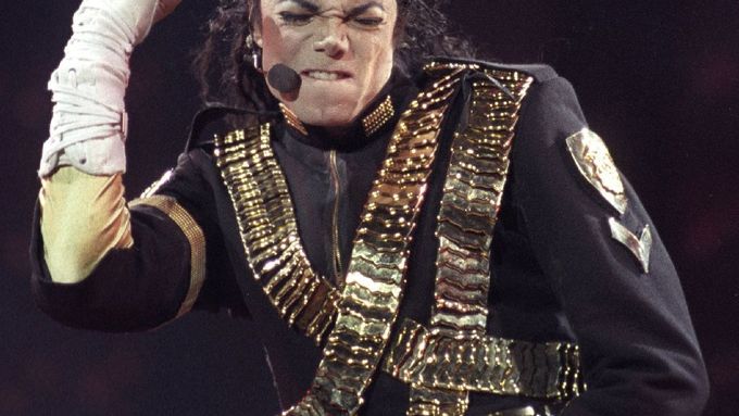 Michael Jackson nahrál s Freddiem Mercurym duety ve svém sídle v roce 1983.