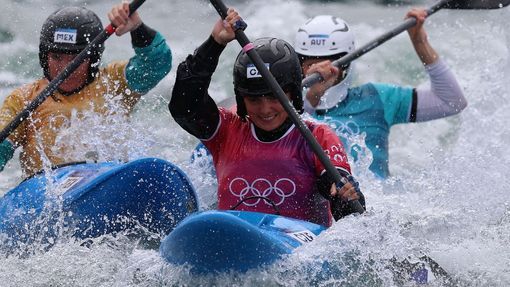 Antonie Galušková v kayakcrossu na OH 2024 v Paříži