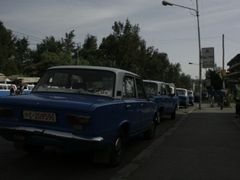 Československo a komunistická Etiopie měly některé věcí společné. Žigulíky tvoří většinu addisabebských taxíků i dnes.