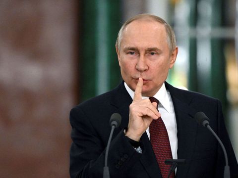 Putinův "válečný ekonomický model" narazil na tři hlavní brzdy. Nepomáhá Čína ani USA