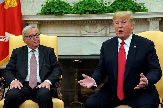 Donald Trump a Jean-Claude Juncker v Bílém domě