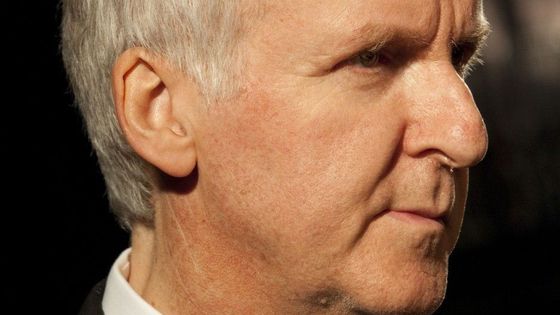 Režisér James Cameron se ponořil na nejhlubší místo na Zemi