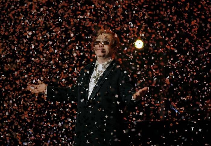 Elton John slaví šedesátiny
