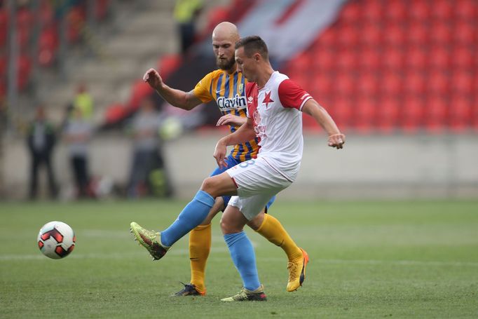 Jan Bořil v ligovém zápase Slavia - Opava.