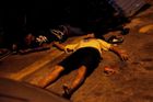 Při úterním nočním zátahu v okolí hlavního města Manily zemřelo přes třicet lidí. V noci na čtvrtek v Manile dalších nejméně 26. Prezident Rodrigo Duterte tak i nadále pokračuje ve "válce s drogami".