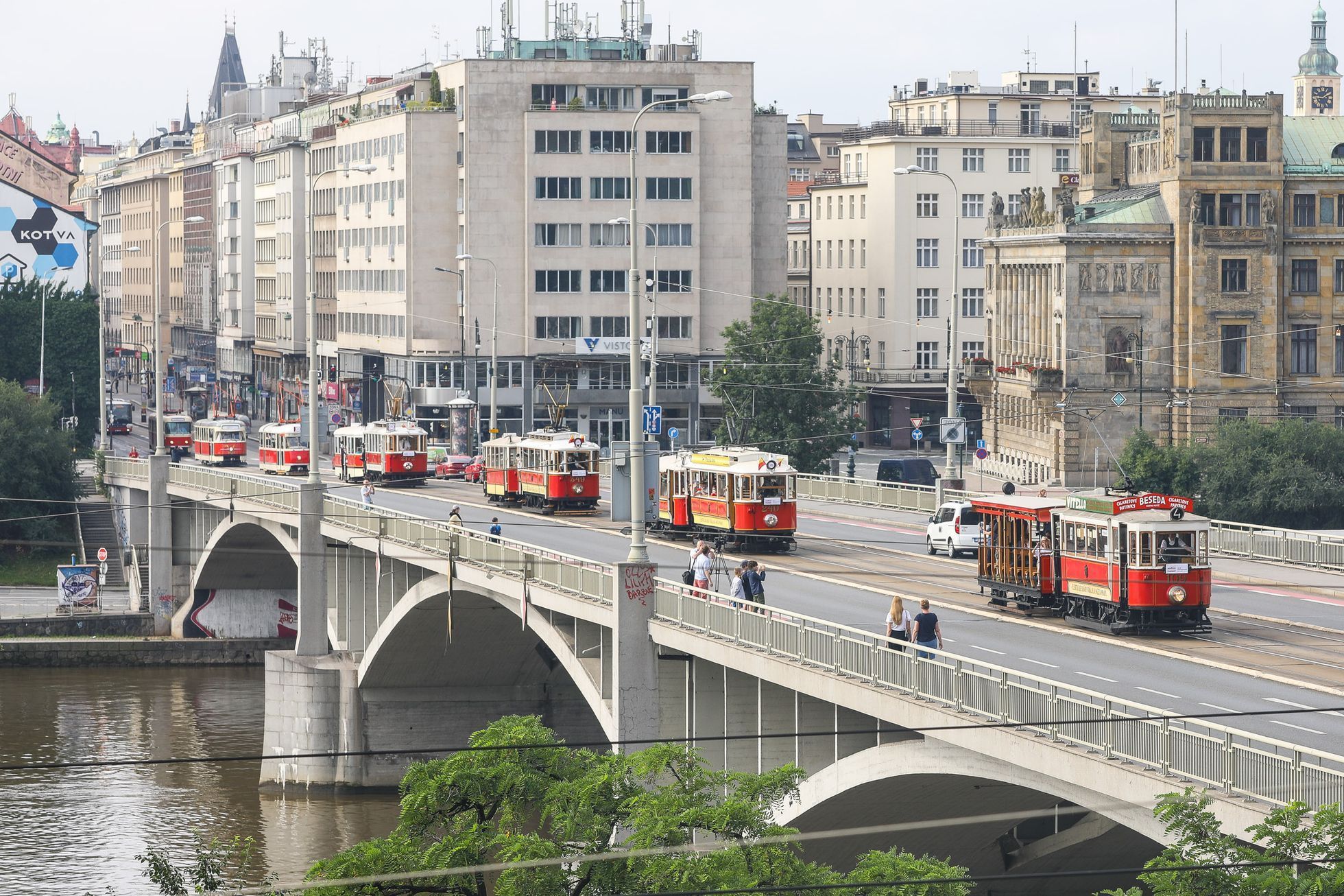 Průvod tramvají, 130 let výročí, Praha, tramvaj, MHD, DPP, šotouš