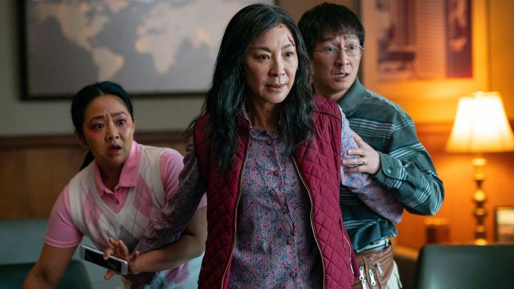 Nejvíc nominací na Oscara má film s Michelle Yeoh, uspět mohou i Češi; Zdroj foto: A24