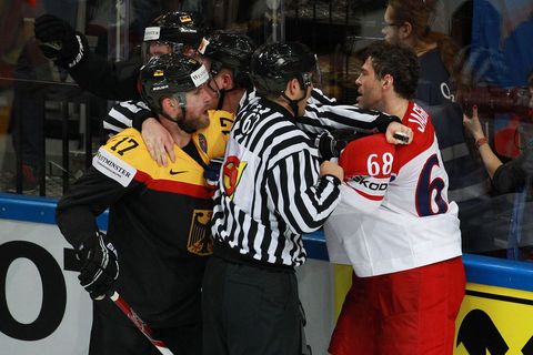 MS 2015, Česko-Německo: Jaromír Jágr - Marcus Kink