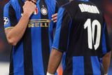 Zlatan Ibrahimovič a Adriano byli hlavními postavami Interu v pohárovém utkání proti AS Řím.