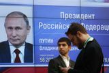 Podle světových médií drtivé vítězství posílí ruského prezidenta při vyjednávání se Západem ve sporných otázkách, jako je například přítomnost Rusů v Sýrii nebo na Ukrajině.