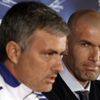 Zinedine Zidane a José Mourinho (2011)
