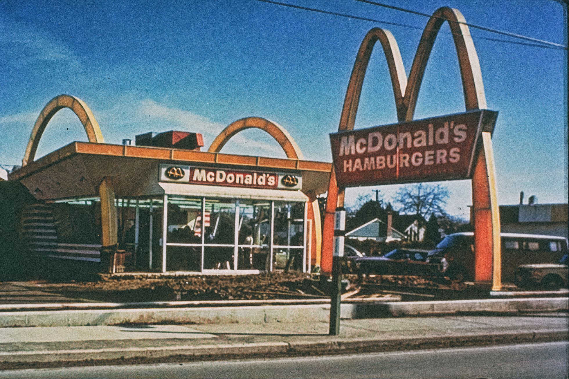 MCDONALD’S первый ресторан в Канаде