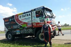 Kolomý s Lopraisem zahájili Dakar třetím místem